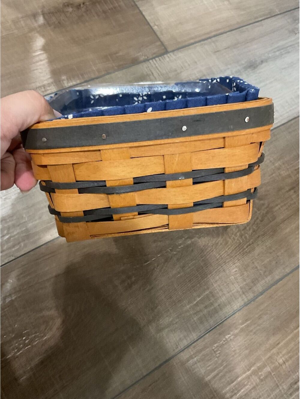 Longaberger medium berry basket classic blue liner & protector